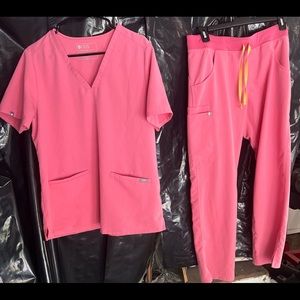 Figs Scrub Set ~ Neon Pink size L